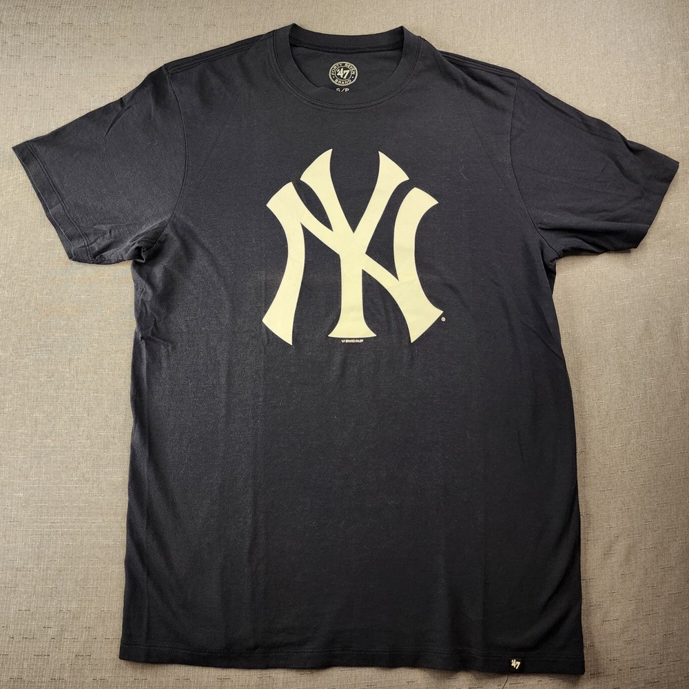 47 Brand New York Yankees T Shirt Mens Small Navy Blue MLB Cotton Graphic Tee